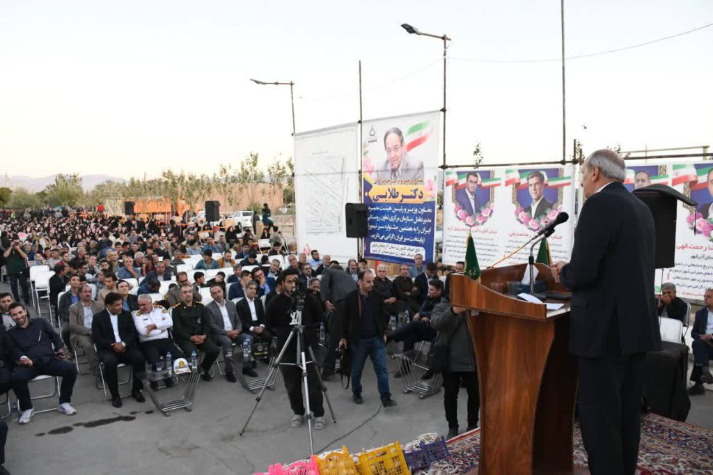 آذربایجان شرقی رتبه دوم کشور در تولید سیر تر را دارد +شهرام شفیعی+جشنواره سیر تیمورلو